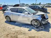 2012 Lexus CT200 photo