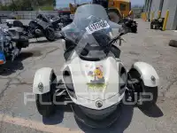 2012 Can-AM SPYDER photo
