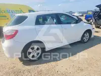 2012 Toyota MATRIX фото