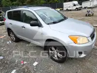 2012 Toyota RAV4 photo