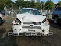 2012 Toyota RAV4 photo