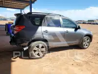 2012 Toyota RAV4 photo