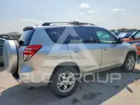 2012 Toyota RAV4 photo