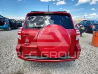 2012 Toyota RAV4 photo
