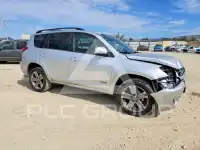 2012 Toyota RAV4 фото