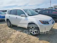 2012 Toyota RAV4 фото