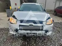 2012 Toyota RAV4 фото