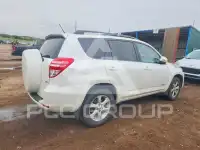 2012 Toyota RAV4 photo