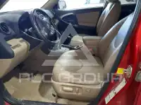 2012 Toyota RAV4 фото