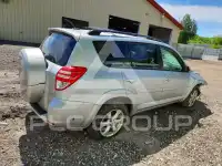 2012 Toyota RAV4 фото