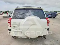 2012 Toyota RAV4 photo