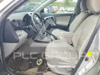 2012 Toyota RAV4 фото