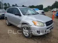 2012 Toyota RAV4 фото
