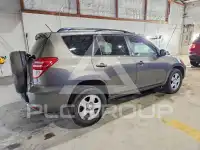 2012 Toyota RAV4 фото