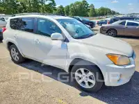 2012 Toyota RAV4 фото