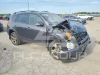 2012 Toyota RAV4 photo
