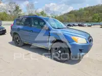 2012 Toyota RAV4 photo