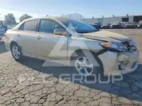 2012 Toyota COROLLA фото