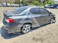 2012 Toyota COROLLA фото