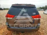 2012 Toyota SIENNA фото