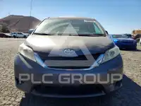 2012 Toyota SIENNA фото