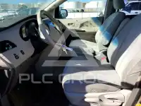 2012 Toyota SIENNA фото