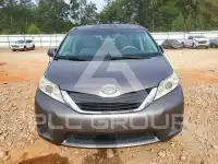 2012 Toyota SIENNA фото
