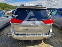 2012 Toyota SIENNA фото