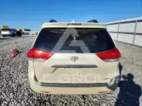 2012 Toyota SIENNA фото