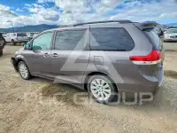 2012 Toyota SIENNA фото
