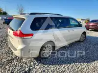 2012 Toyota SIENNA фото