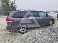 2012 Toyota SIENNA фото