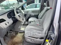 2012 Toyota SIENNA фото