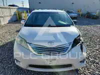 2012 Toyota SIENNA фото