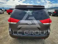 2012 Toyota SIENNA фото