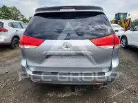 2012 Toyota SIENNA фото