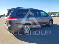 2012 Toyota SIENNA фото