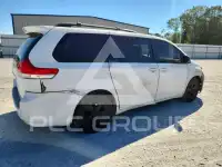 2012 Toyota SIENNA фото
