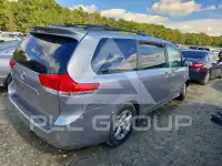 2012 Toyota SIENNA фото