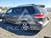 2012 Toyota SIENNA фото
