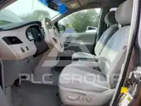 2012 Toyota SIENNA фото