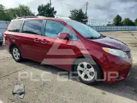 2012 Toyota SIENNA фото