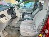 2012 Toyota SIENNA фото
