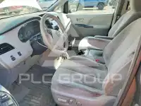 2012 Toyota SIENNA фото