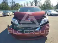 2012 Toyota SIENNA photo