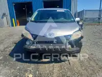 2012 Toyota SIENNA фото