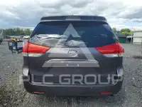 2012 Toyota SIENNA фото