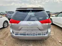 2012 Toyota SIENNA фото