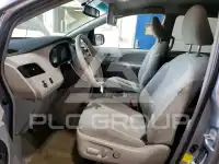 2012 Toyota SIENNA фото