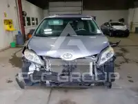 2012 Toyota SIENNA фото